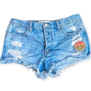 Abercrombie & Fitch High-Rise Distressed Jean Shorts – Size 6